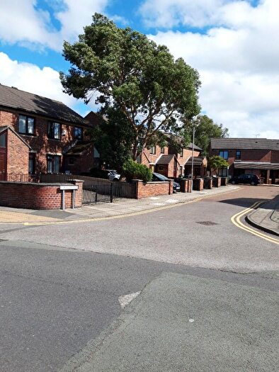 2 Bedroom Flat To Rent In Fern Grove, Bootle, Merseyside, L20