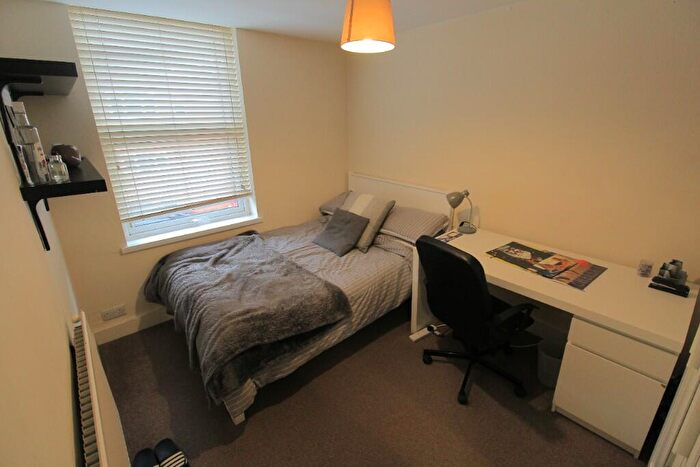 6 Bedroom Terraced House To Rent In Hubert Road, Selly OkaBirmingham, B29