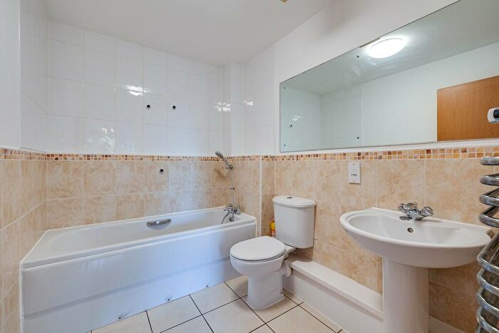2 Bedroom Apartment For Sale In Wharton Court, Chester, CH2