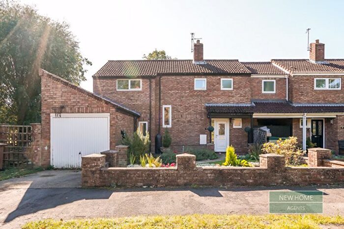 4 Bedroom Semi-Detached House For Sale In Glebe Avenue, Full Sutton, York, YO41
