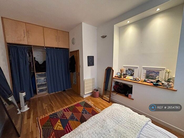1 Bedroom Flat To Rent In Shelford Place, London, N16