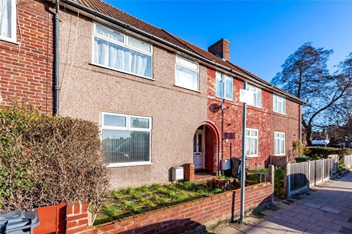 3 Bedroom Terraced House For Sale In Hedgemans Road, Dagenham, RM9
