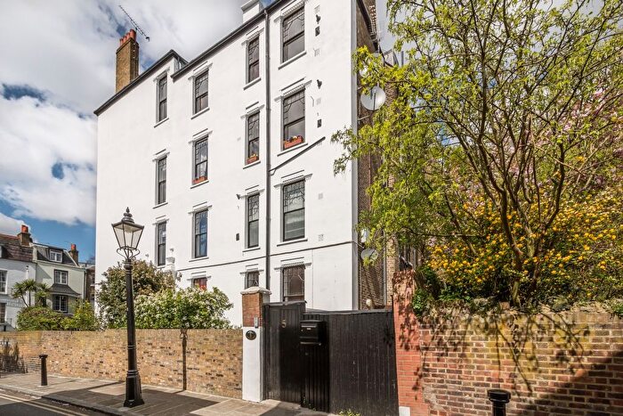 2 Bedroom Flat To Rent In Heath Street, London, NW3