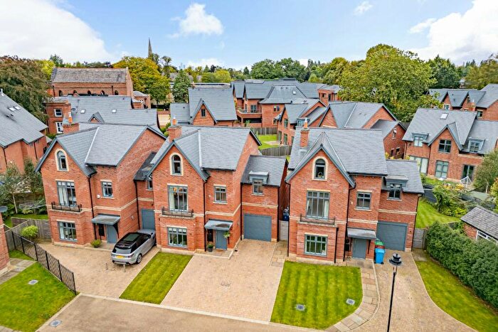 5 Bedroom Link Detached House To Rent In Skylark Close, Didsbury, Manchester, M20