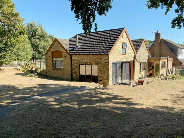 3 Bedroom Detached Bungalow For Sale In Byards Leap, Cranwell, Sleaford, NG34