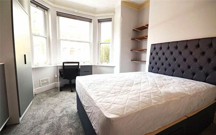 5 Bedroom Terraced House To Rent In Hathersage Road, Manchester, Greater Manchester, M13