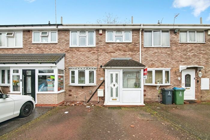 3 Bedroom Terraced House For Sale In Devereux Road, West Bromwich, B70
