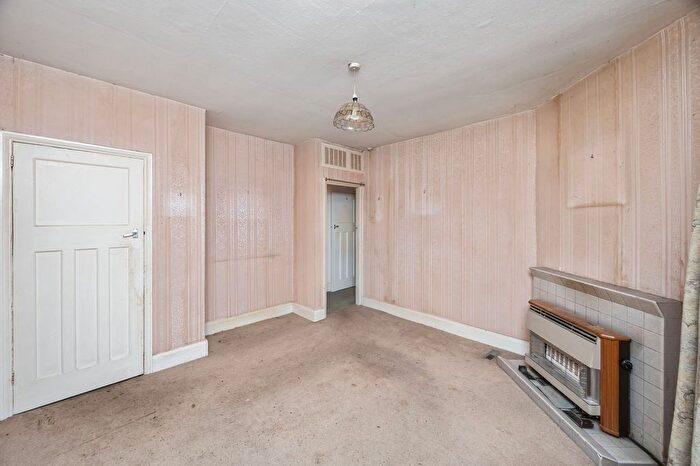 2 Bedroom Detached Bungalow For Sale In Galliers Close, Brighton, BN1