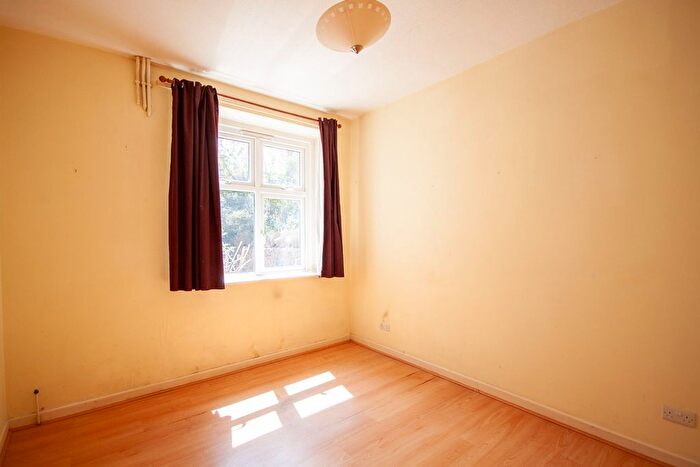 5 Bedroom Terraced House For Sale In Milton Road, Weston-Super-Mare - No Chain, BS23