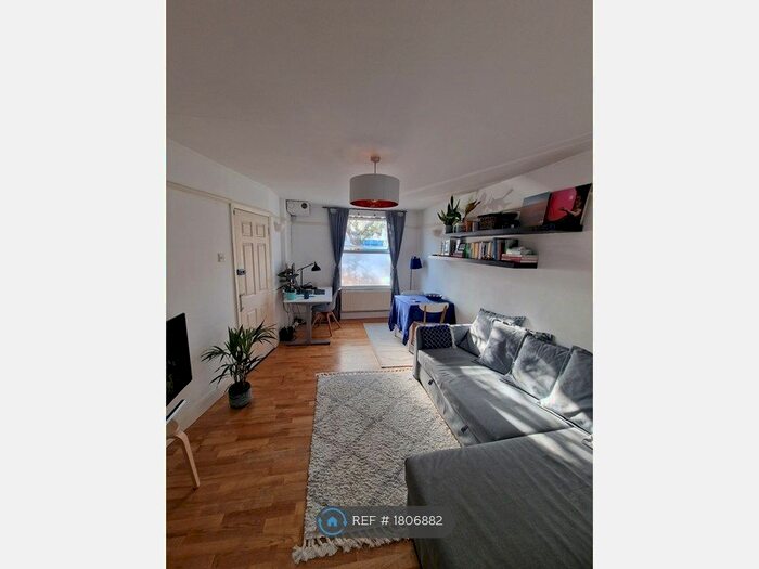 1 Bedroom Flat To Rent In Ivy Road, London, E17