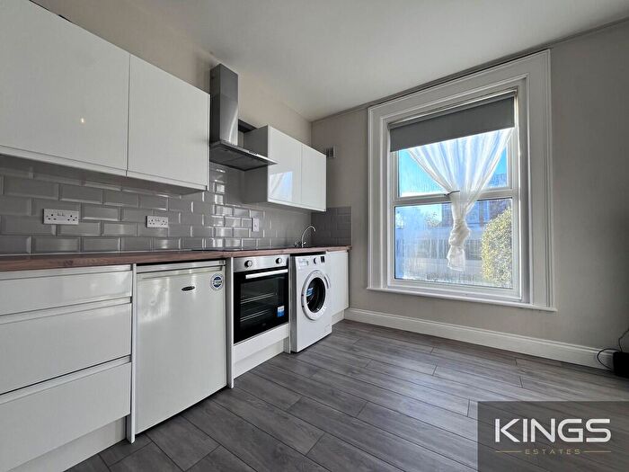 1 Bedroom Flat To Rent In Freemantle, Southampton, SO15