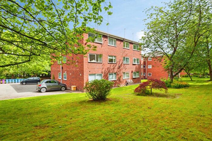 2 Bedroom Apartment For Sale In Elmswood Court, Palmerston Road, Mossley Hill, Liverpool, L18