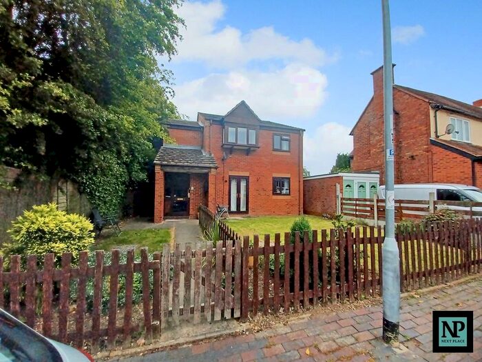 2 Bedroom Apartment To Rent In The Orchards, Glascote, B77