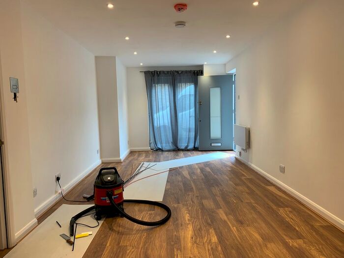 2 Bedroom Flat To Rent In Anson Mews, Wimbledon, SW19