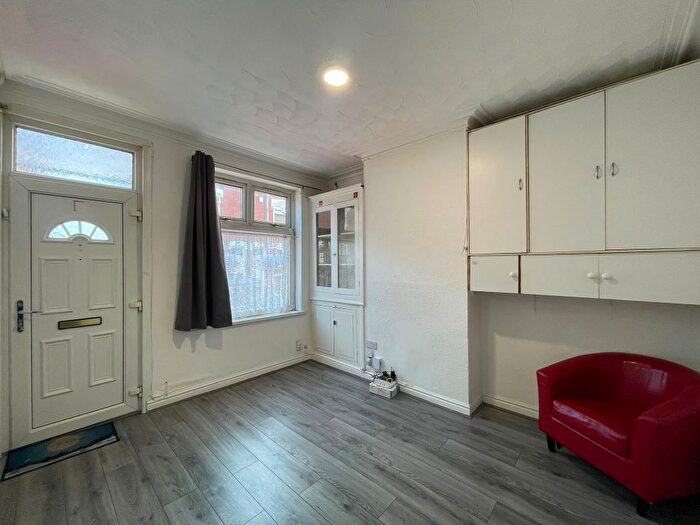 3 Bedroom Terraced House To Rent In Westbourne Street, Leicester, LE4