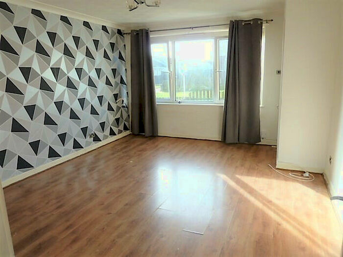 2 Bedroom Terraced House For Sale In Covenanter Road, Shotts, Lanarkshire, ML7