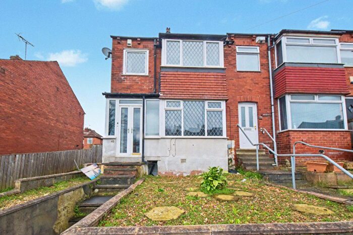 3 Bedroom End Terrace House For Sale In Benson Gardens, Leeds, West Yorkshire, LS12