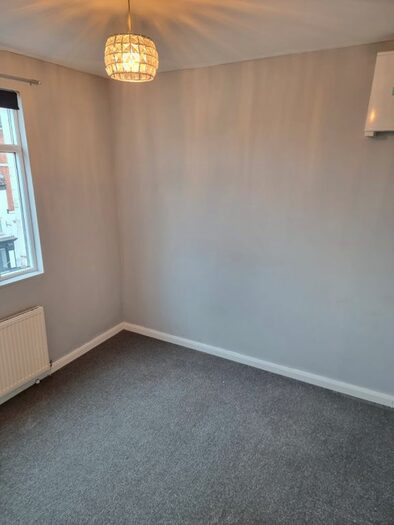 2 Bedroom Flat To Rent In Horninglow Street, Burton-On-Trent, DE14