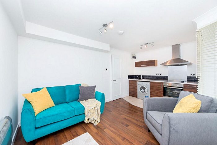 1 Bedroom Flat To Rent In Hermitage Wall, Hermitage Wall, Wapping, E1W