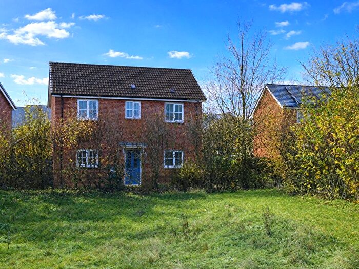 3 Bedroom Detached House To Rent In Quartly Drive, Bishops Hull, Taunton, TA1