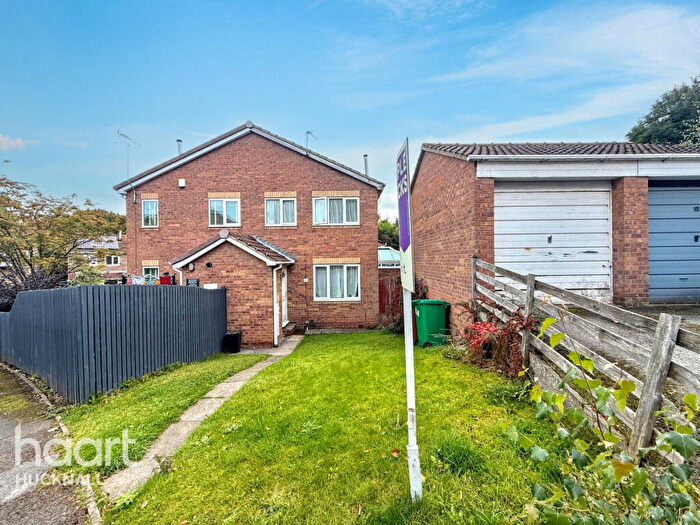 2 Bedroom Semi-Detached House For Sale In Gunn Close, Nottingham, NG6