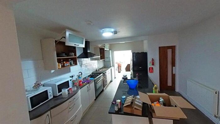 10 Bedroom House To Rent In Mauldeth Road, Manchester, M20