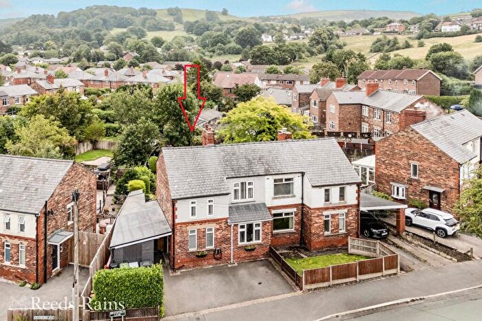 3 Bedroom Semi-Detached House For Sale In Brookfield Lane, Macclesfield, Cheshire, SK11