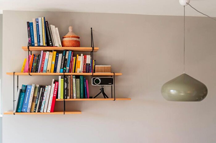 1 Bedroom Flat For Sale In Mantle Road, Brockley, London, SE4