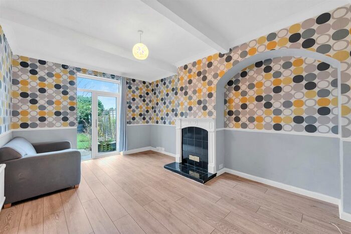 2 Bedroom Terraced House To Rent In Rangefield Road, Downham, Bromley, BR1