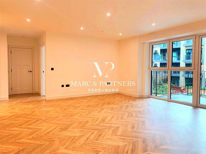 2 Bedroom Flat To Rent In Royal Exchange, London, KT1