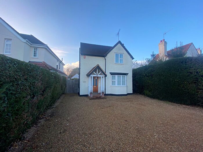 3 Bedroom Detached House For Sale In Huntercombe Lane North, Taplow, Maidenhead, SL6