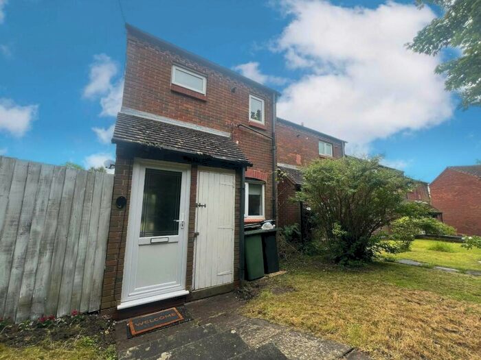 1 Bedroom House To Rent In Slimbridge Close, Redditch, B97