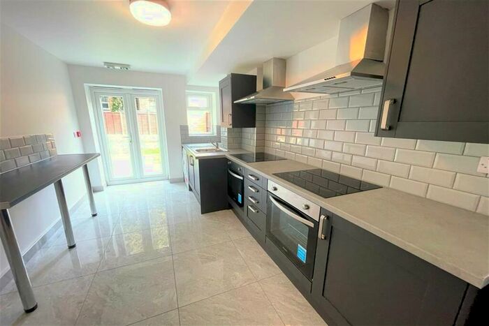 Studio To Rent In Cedar Road, Tottenham, N17