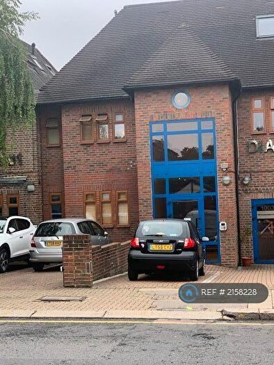 1 Bedroom Flat To Rent In Finchley Road, London, NW11