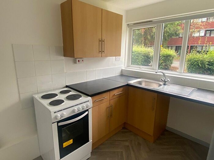 1 Bedroom Flat To Rent In Albrighton House, Browns Green, Birmingham, B20