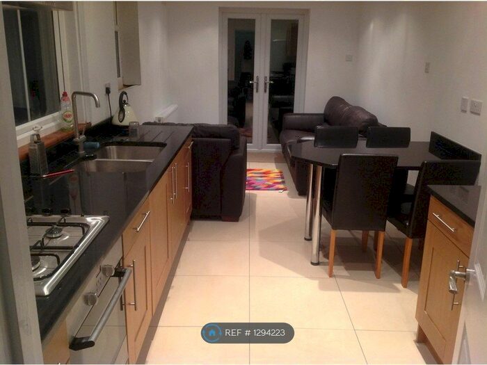 5 Bedroom Terraced House To Rent In Kensington Road, Coventry CV5