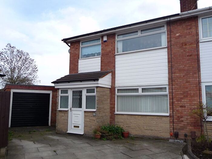 3 Bedroom Semi-Detached House To Rent In Mandon Close, Radcliffe, Manchester, M26