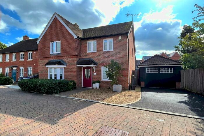 4 Bedroom Detached House To Rent In Wells Croft, Broadbridge Heath, Horsham, West Sussex, RH12