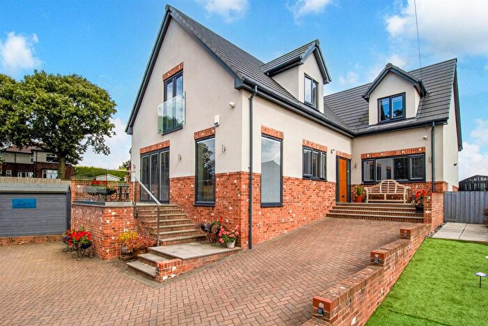 4 Bedroom Detached House For Sale In Ackworth Road, Purston Jaglin, Pontefract, WF7