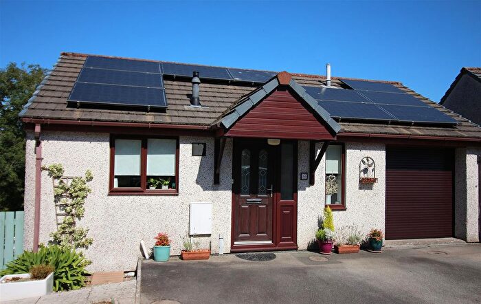 3 Bedroom Detached House For Sale In The Brook, Saltash, PL12