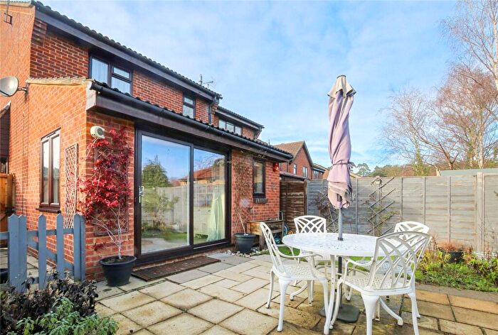 1 Bedroom House For Sale In Mendip Road, Bracknell, Berkshire, RG12