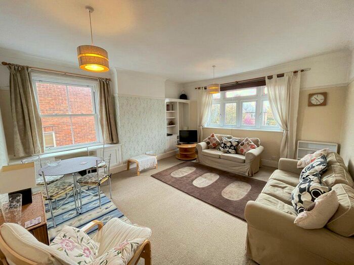 1 Bedroom Flat To Rent In Park Road, Loughborough, LE11