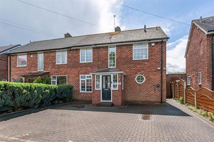 3 Bedroom Semi Detached House For Sale In Cornyx Lane, Solihull, B91