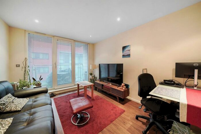 1 Bedroom Apartment To Rent In The Oxygen Apartments, Royal Victoria Dock, E16
