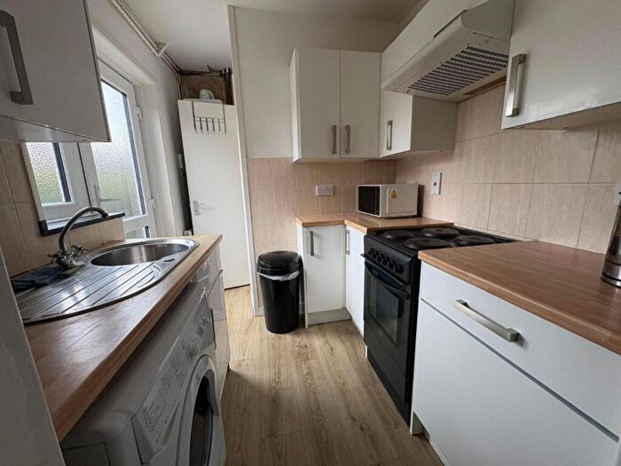 4 Bedroom Semi-Detached House To Rent In Pretoria Road, Canterbury, CT1