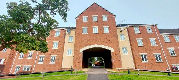 2 Bedroom Flat To Rent In Fleming Walk, Church Village, Pontypridd, CF38