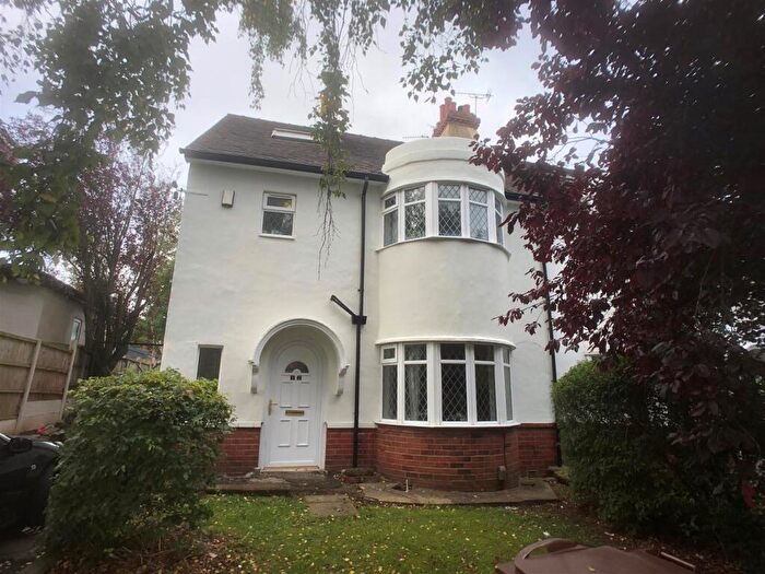 6 Bedroom House To Rent In St Anns Lane, LS4