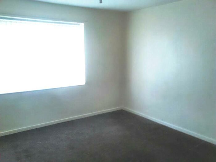 2 Bedroom Maisonette For Sale In Calling Investors. Through Our Auction Partners A, L11