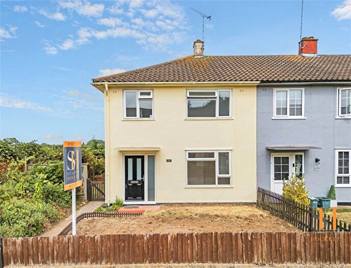 3 Bedroom Semi-Detached House To Rent In Forest Drive, Chelmsford, Essex, CM1