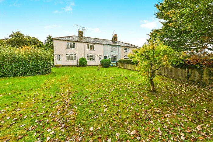 1 Bedroom Flat For Sale In Greenhill Close, Ware, SG11